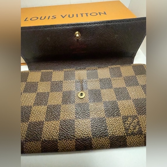 Louis Vuitton, Sarah wallet - Picture 13 of 16